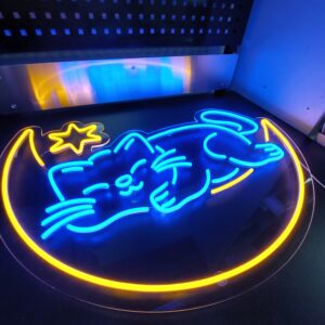 neon LED kot na księżycu z pilotem – dekoracja do pokoju dziecka