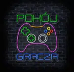 Kolorowy neonowy napis "Pokój Gracza" na ścianie