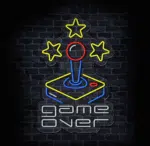 Dekoracja LED z motywem joysticka w stylu retro do strefy gamingowej.