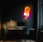 Neon LED w kształcie lodów na ścianie, w stylowym nowoczesnym wnętrzu.
