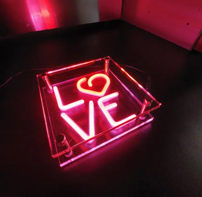 Neonbox LOVE – Poczuj magię światła! 💖✨ - obrazek 4