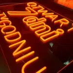 🕐 Neon otwarte 7 dni – jasna informacja dla klientów - obrazek 3