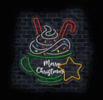neon bożonarodzeniowy LED w kształcie filiżanki z napisem Merry Christmas