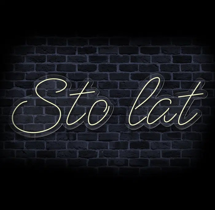 Neon na urodziny sto lat w aranżacji wnętrza