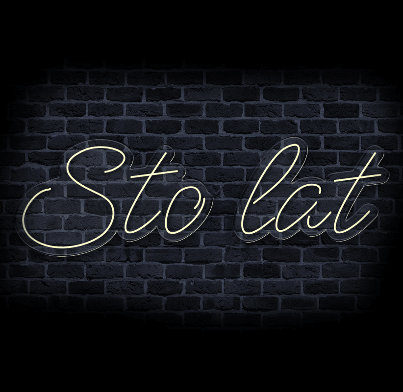 Neon na urodziny sto lat w aranżacji wnętrza