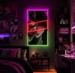 Neon Oni Shadow w pokoju urządzonym w stylu manga