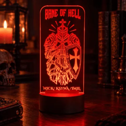 lampka LED rycerz Bane of Hell z grawerem nicku na drewnianej podstawce, czerwone podświetlenie