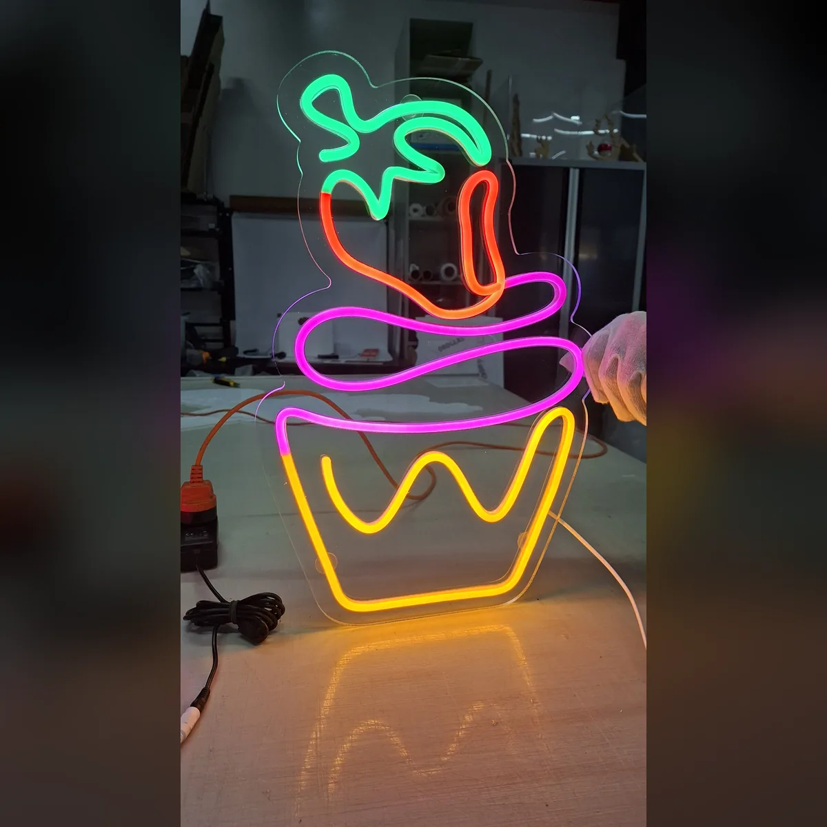 Neon LED deser babeczka dla cukierni