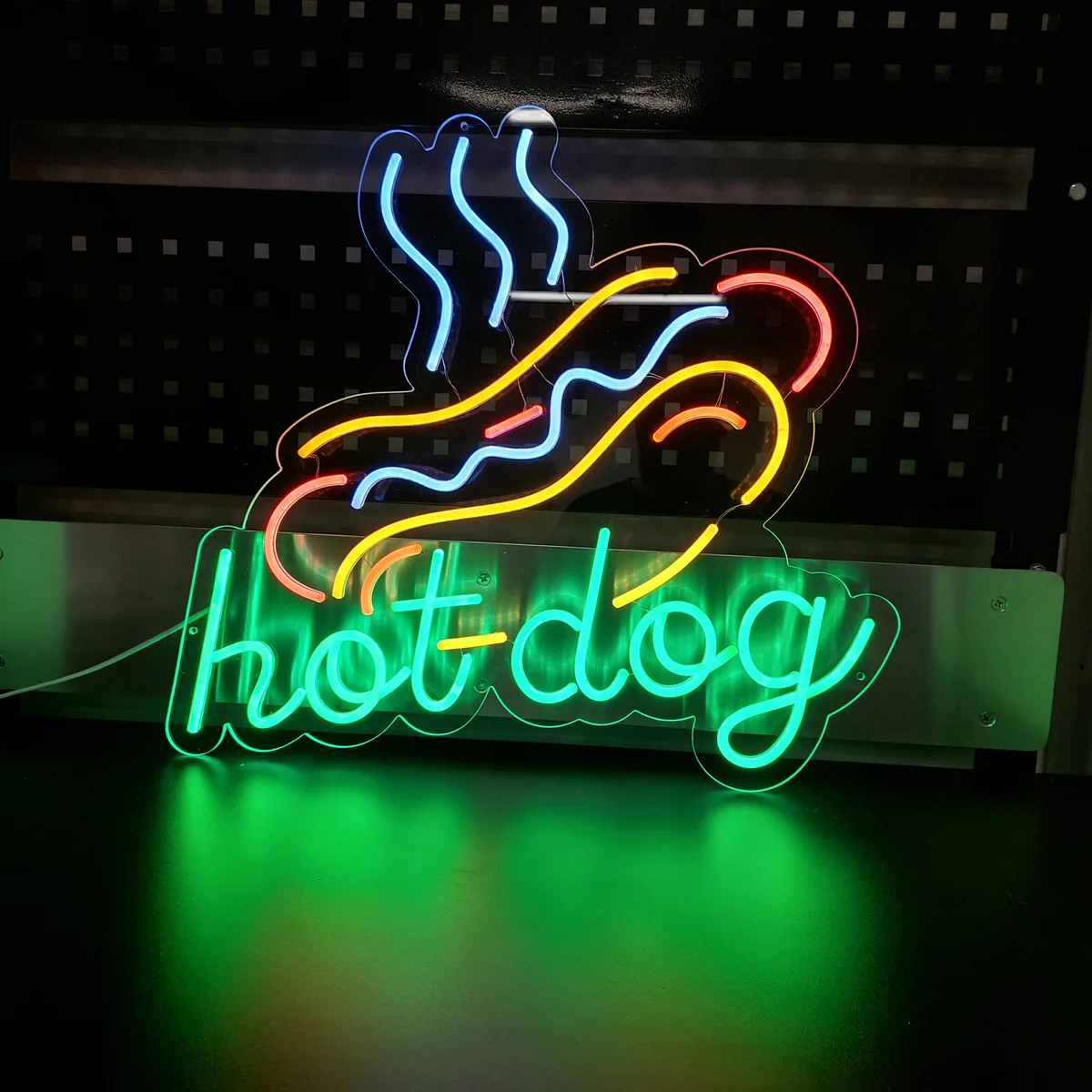Neon LED hot dog z napisem
