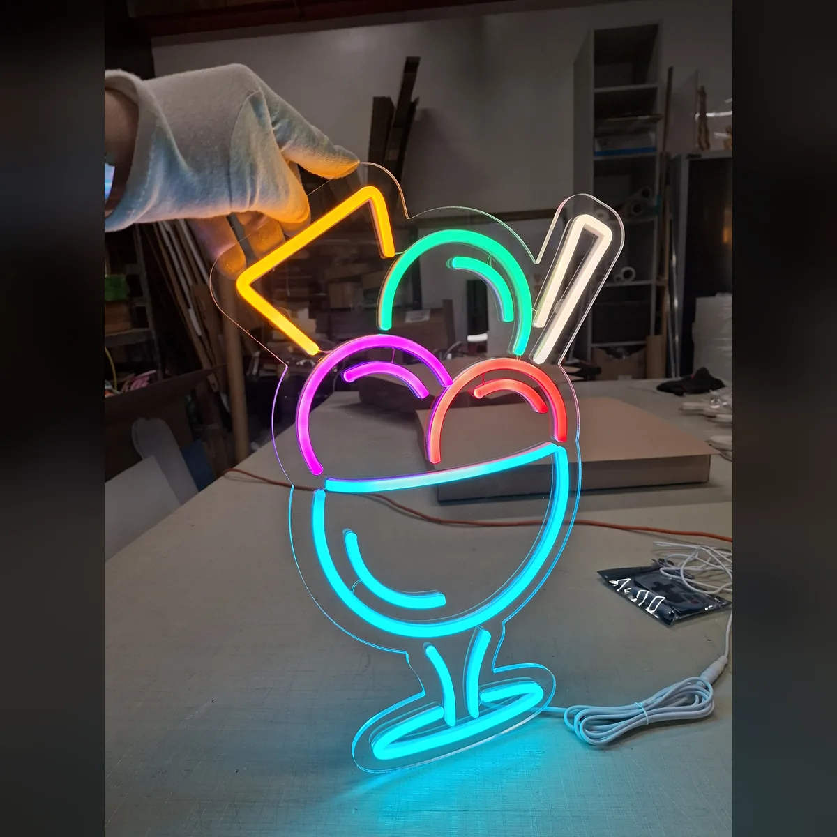 Neon LED puchar lodowy dla lodziarni